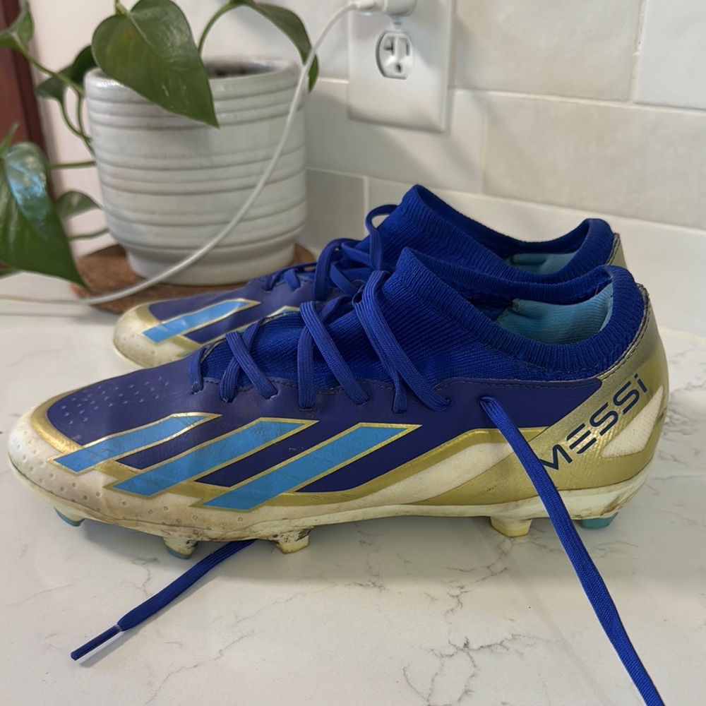 Messi soccer cleats